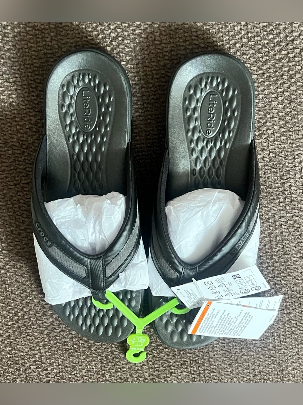 Brand NEW-CROCS Sport Literide Black Gray Flip Flop Thongs Sandals-Men’s 12